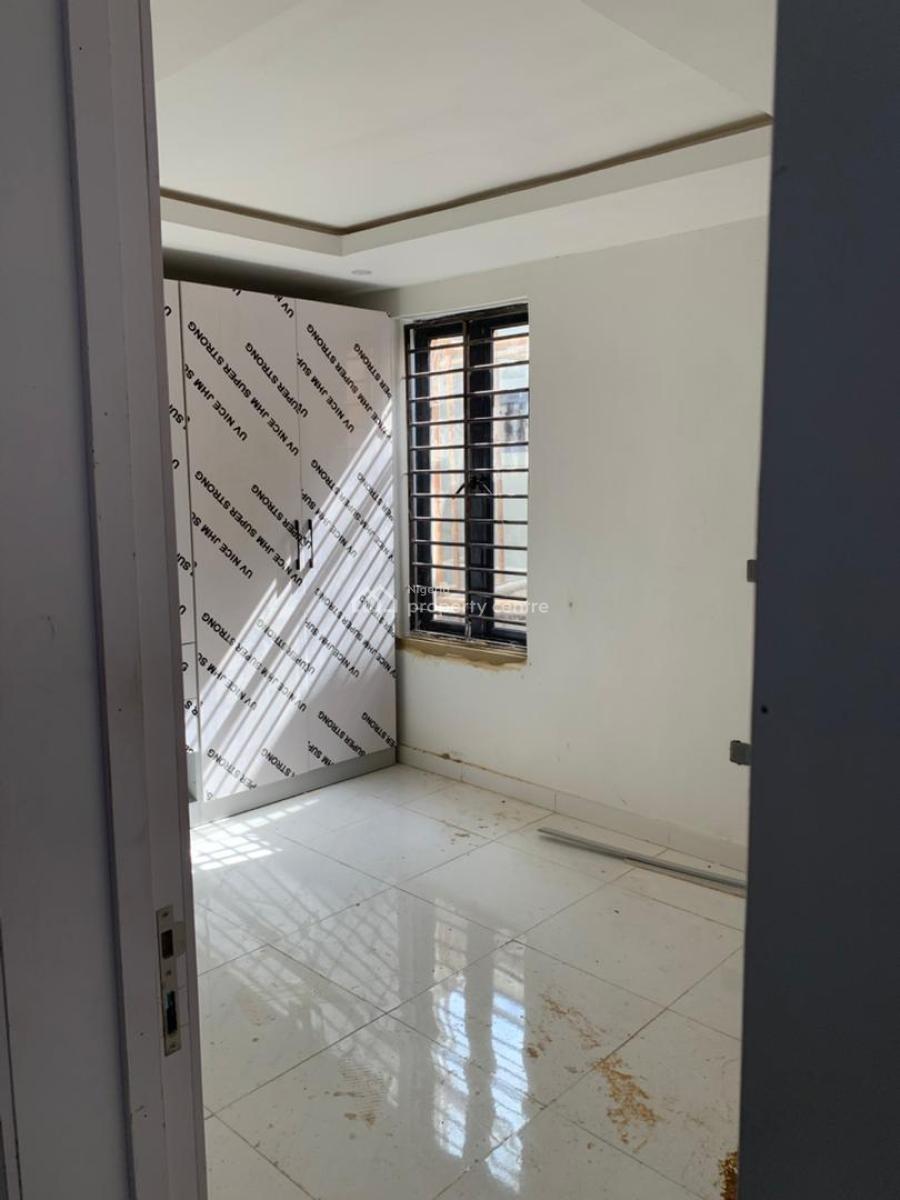 4 Bedroom Semi-detached Duplex with 2 Room & Parlour Bq, Femi Okunnu Estate, Osapa, Lekki, Lagos, Detached Duplex for Sale