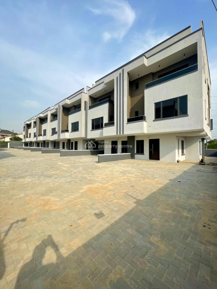 4 Bedrooms Semi Detached - Duplex House + Bq, Gra, Ogudu, Lagos, Semi-detached Duplex for Sale