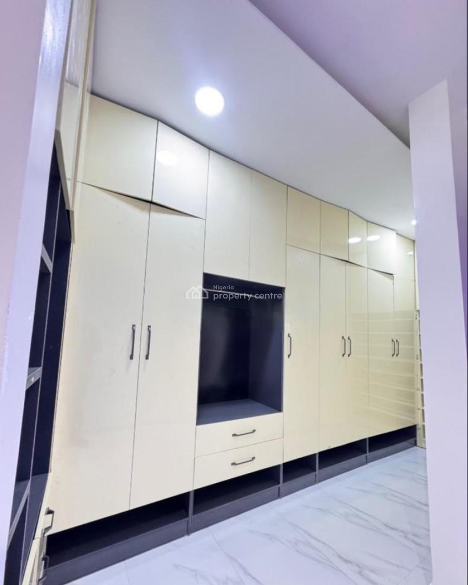 5 Bedrooms Fully Detached Duplex with Bq, Chevron, Lekki, Lagos, Detached Duplex for Sale