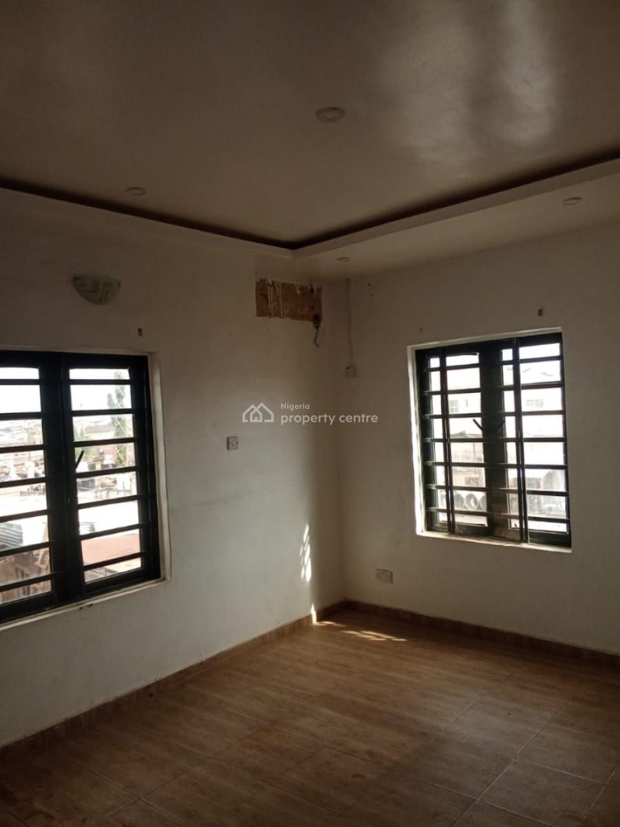 2b/ Room Flat, Calvary B/ Stop, Isheri Olofin, Alimosho, Lagos, Flat / Apartment for Rent