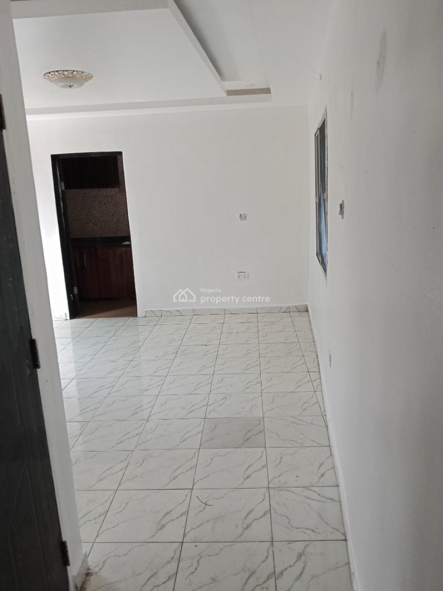 Recently Vacated Petit Miniflat Upstairs, Dkk, Sangotedo, Ajah, Lagos, Mini Flat (room and Parlour) for Rent