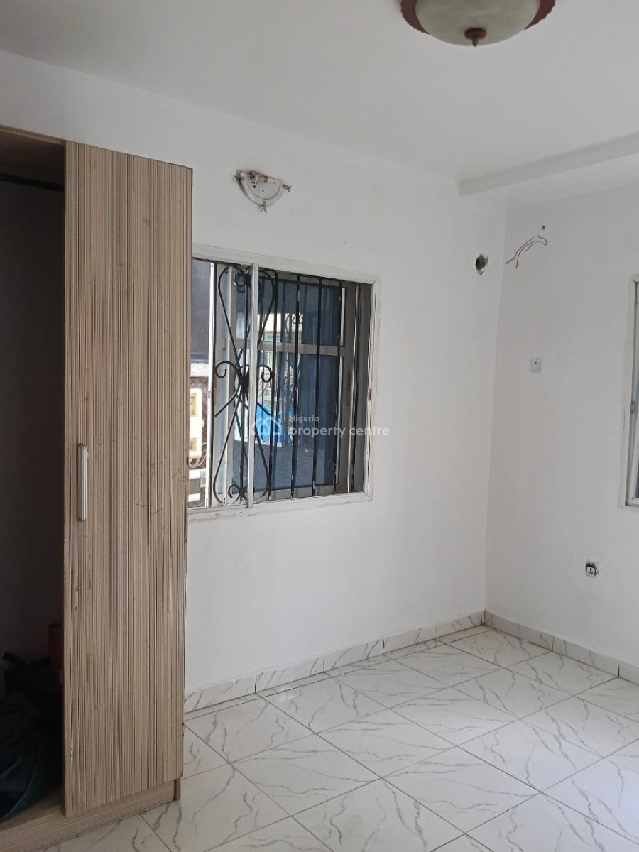 Recently Vacated Petit Miniflat Upstairs, Dkk, Sangotedo, Ajah, Lagos, Mini Flat (room and Parlour) for Rent