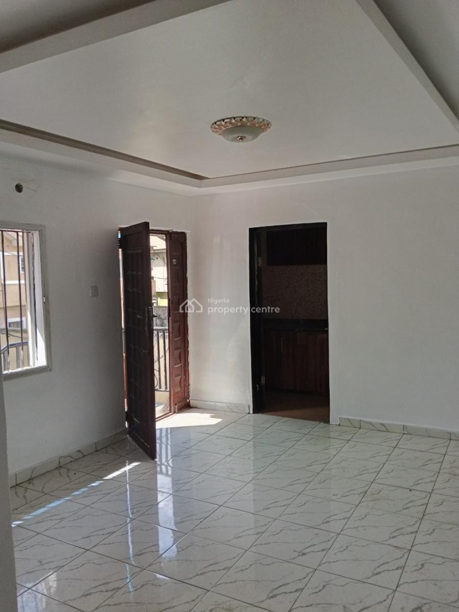 Recently Vacated Petit Miniflat Upstairs, Dkk, Sangotedo, Ajah, Lagos, Mini Flat (room and Parlour) for Rent