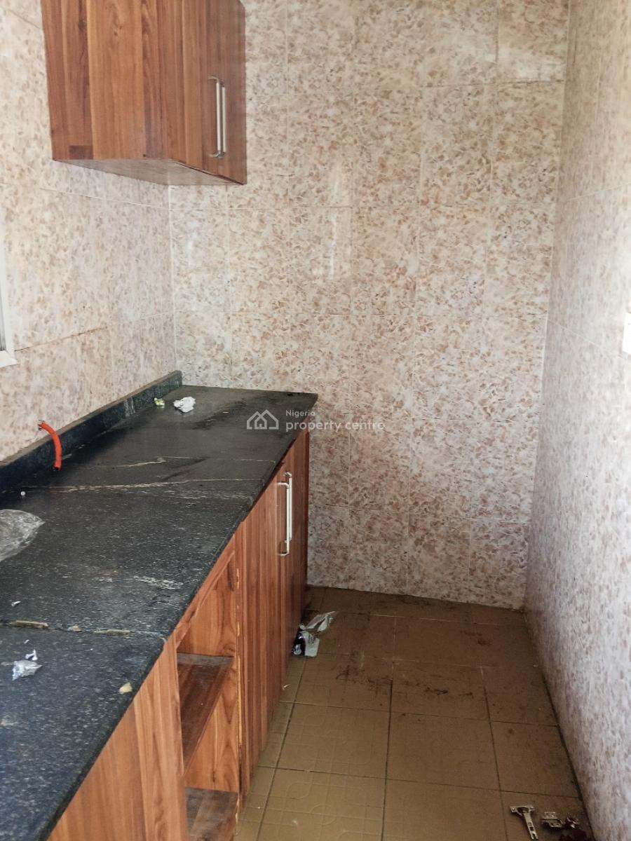Recently Vacated Petit Miniflat Upstairs, Dkk, Sangotedo, Ajah, Lagos, Mini Flat (room and Parlour) for Rent