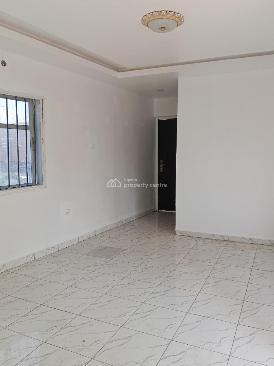 Recently Vacated Petit Miniflat Upstairs, Dkk, Sangotedo, Ajah, Lagos, Mini Flat (room and Parlour) for Rent
