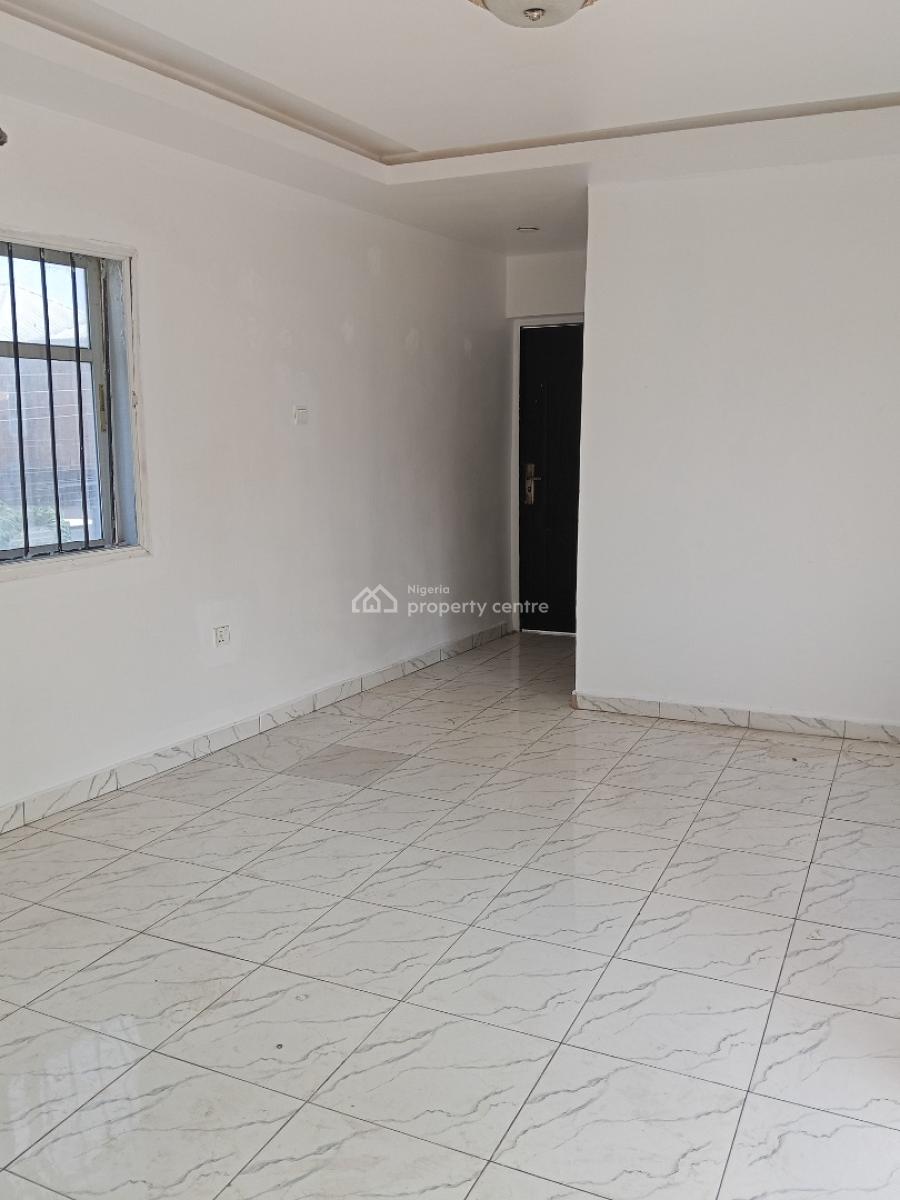 Recently Vacated Petit Miniflat Upstairs, Dkk, Sangotedo, Ajah, Lagos, Mini Flat (room and Parlour) for Rent