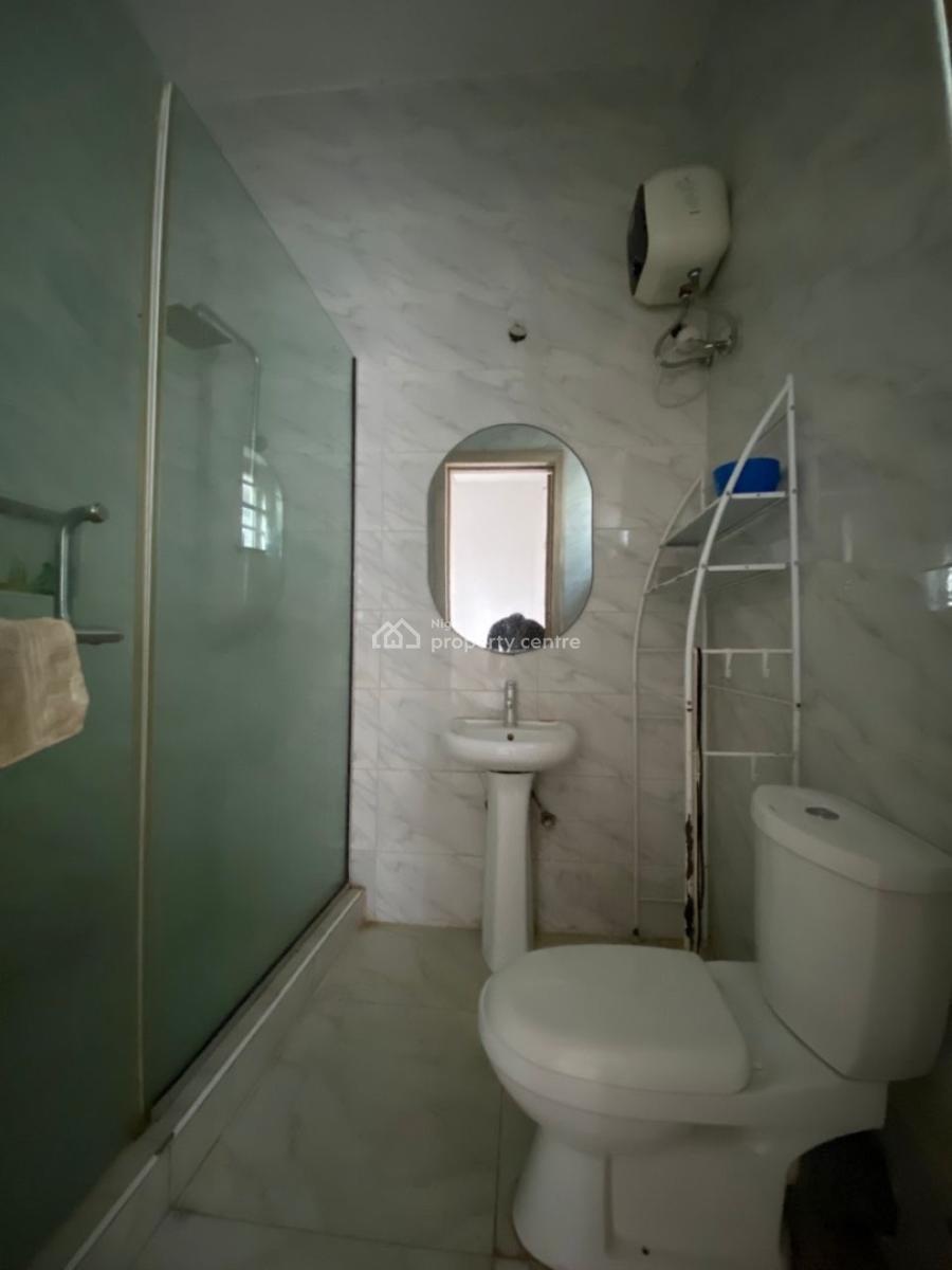 Standard Single Room in a Duplex Shared Apartment, Orchid Road Lekki Lagos, Lekki, Lagos, Flat / Apartment for Rent