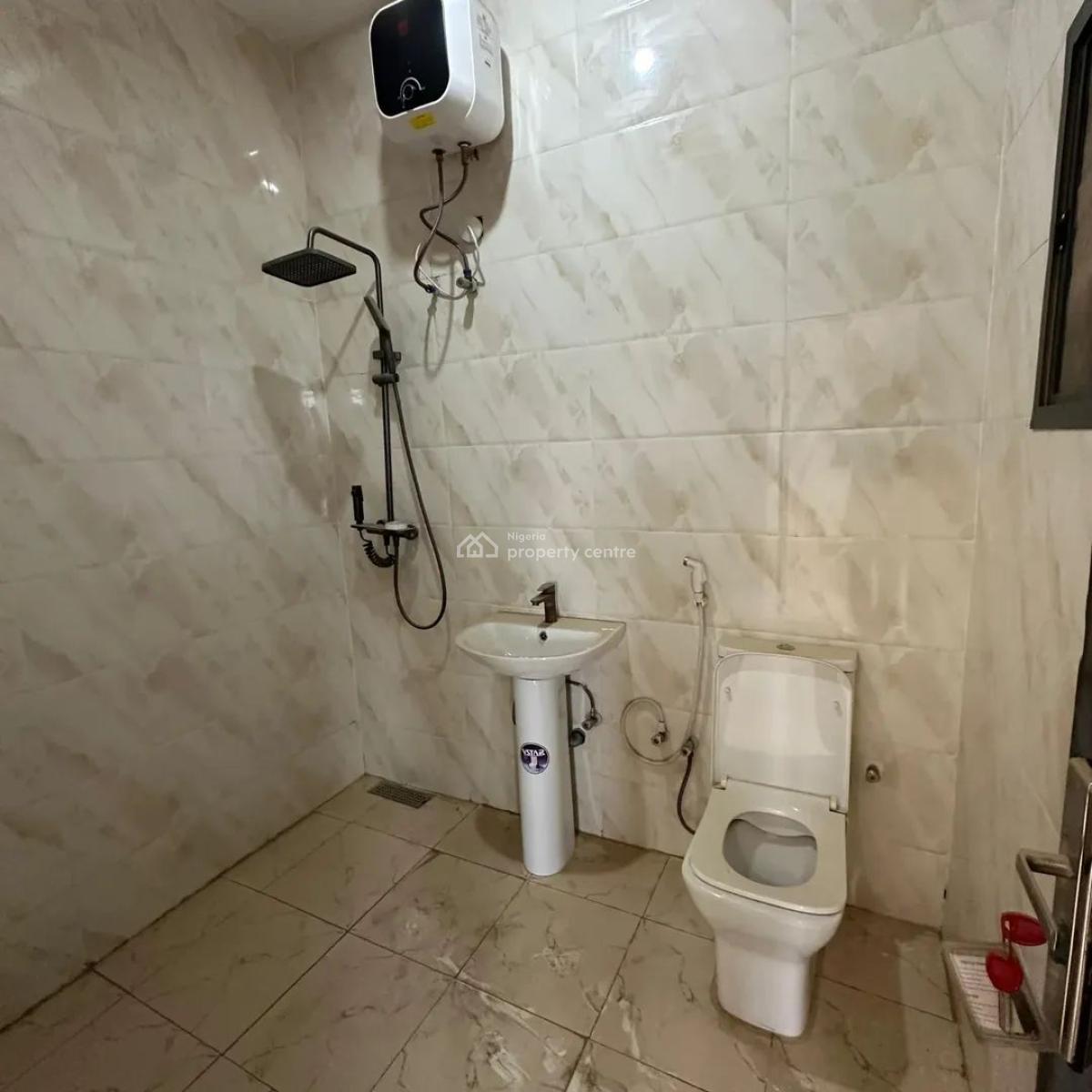 Newly Built 2-bedroom Apartment with Swimming Pool, Kubwa, Abuja, Flat / Apartment for Rent