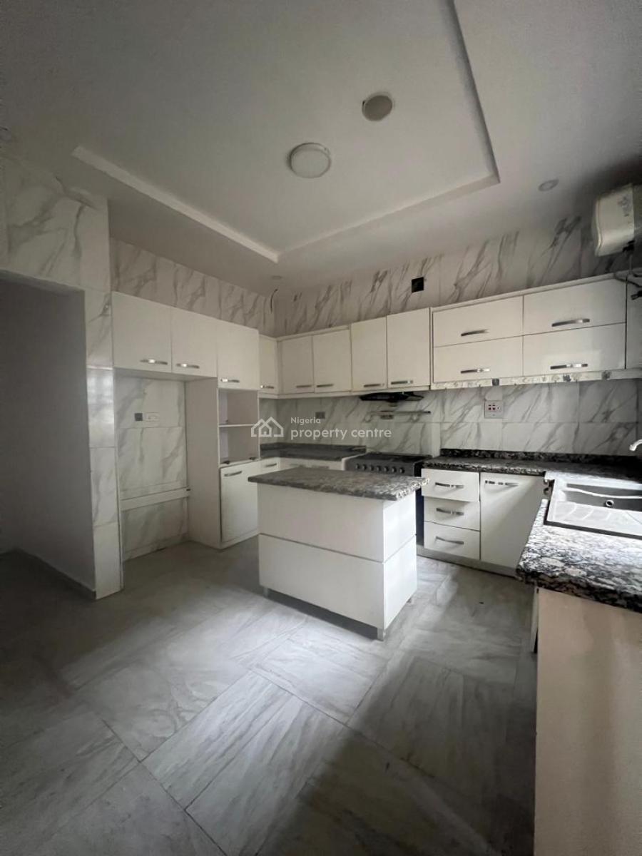 Specious Well Built 4bedroom Cornerpiece Terrace Duplex, Oral Estate Chevron Tollgate Lekki Lagos, Ikota, Lekki, Lagos, Terraced Duplex for Rent