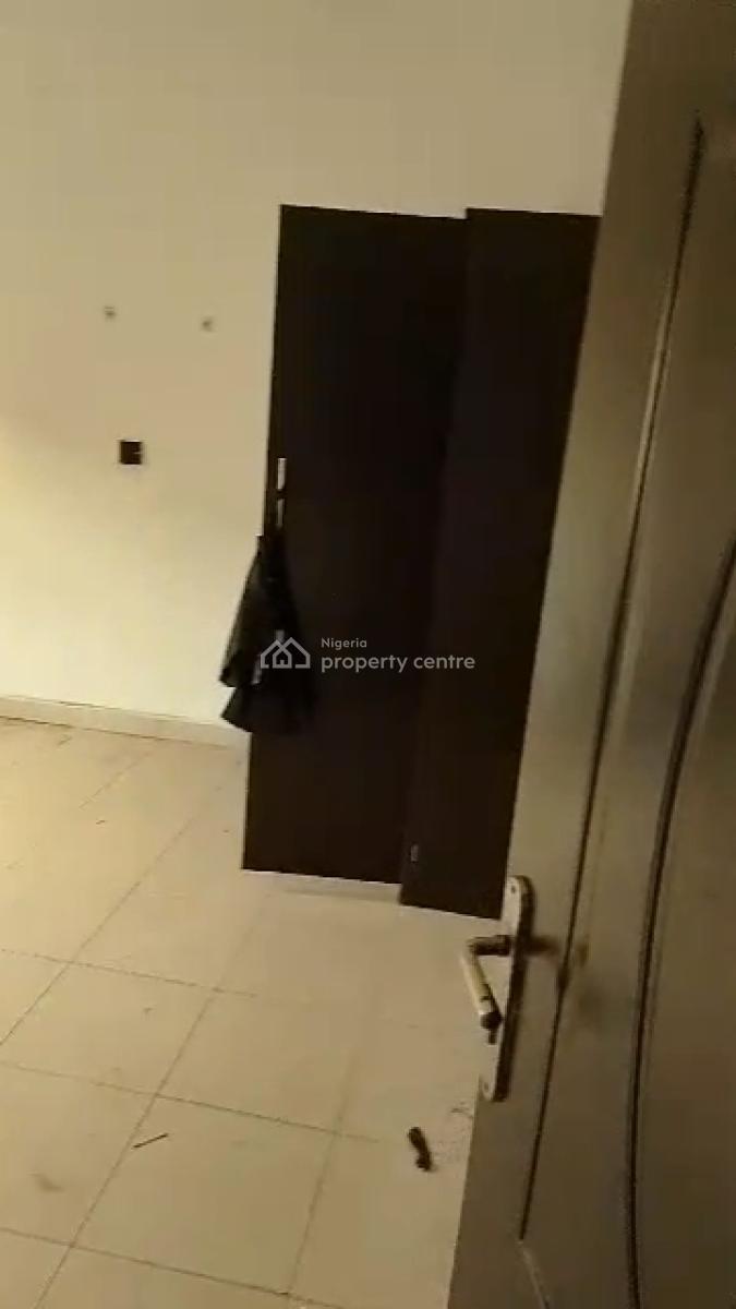 Lovely 2 Bedroom Open Kitchen Apartment (3rd Floor), Agidingbi, Agidingbi, Ikeja, Lagos, Flat / Apartment for Rent