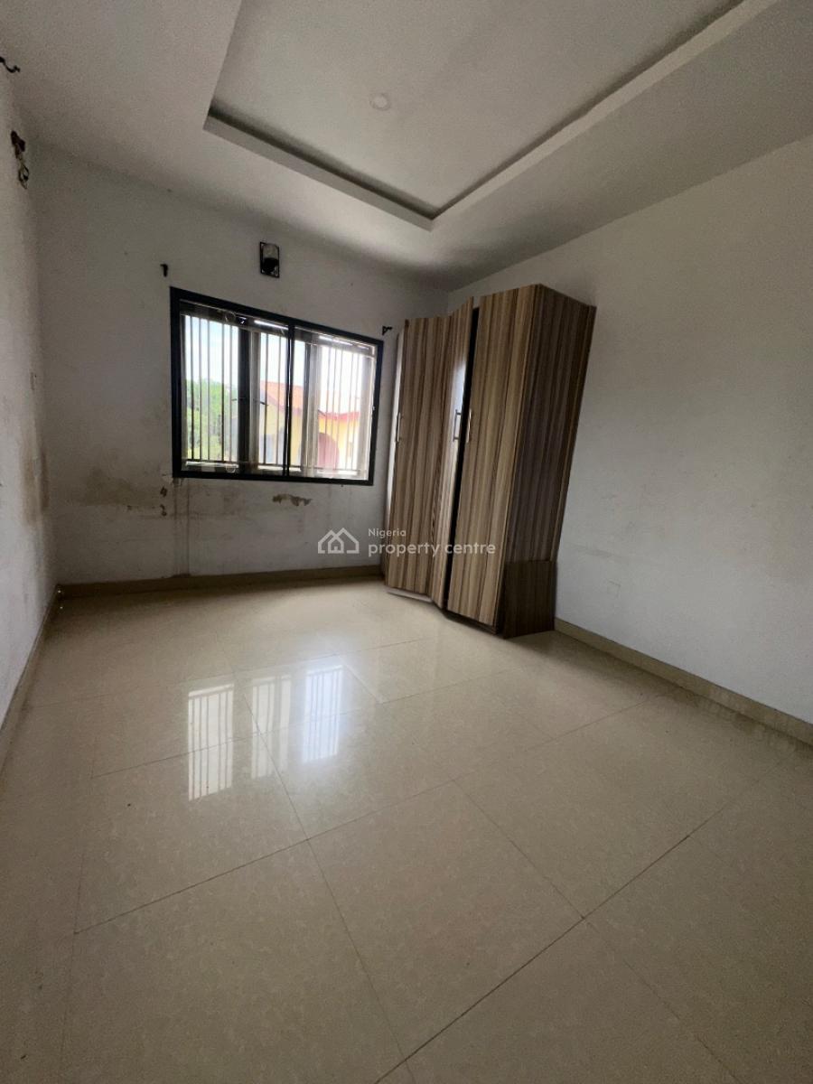 Specious 3bedroom Apartment, New Road Alpha Beach, Lekki, Lagos, Flat / Apartment for Rent