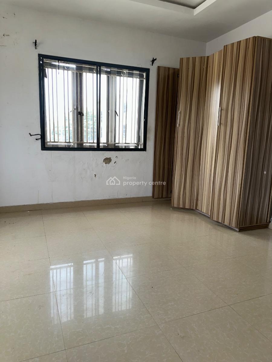 Specious 3bedroom Apartment, New Road Alpha Beach, Lekki, Lagos, Flat / Apartment for Rent