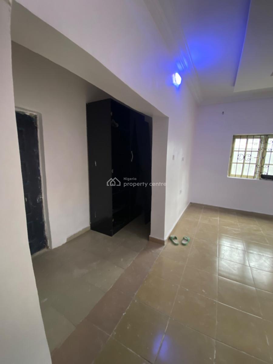 Neatly Used 1 Bedroom Flat, Divine Garden Estate, Behind Sky Mall, Ajah, Lagos, Flat / Apartment for Rent