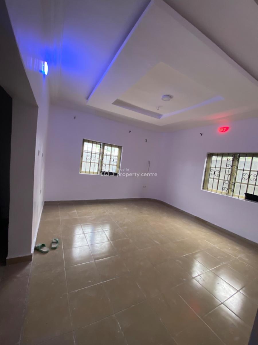 Neatly Used 1 Bedroom Flat, Divine Garden Estate, Behind Sky Mall, Ajah, Lagos, Flat / Apartment for Rent