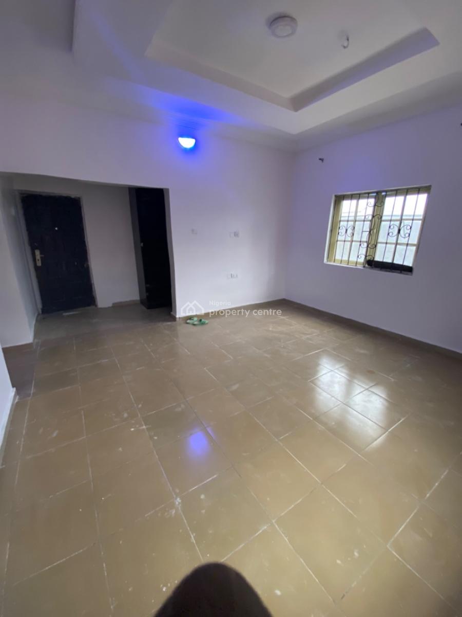 Neatly Used 1 Bedroom Flat, Divine Garden Estate, Behind Sky Mall, Ajah, Lagos, Flat / Apartment for Rent
