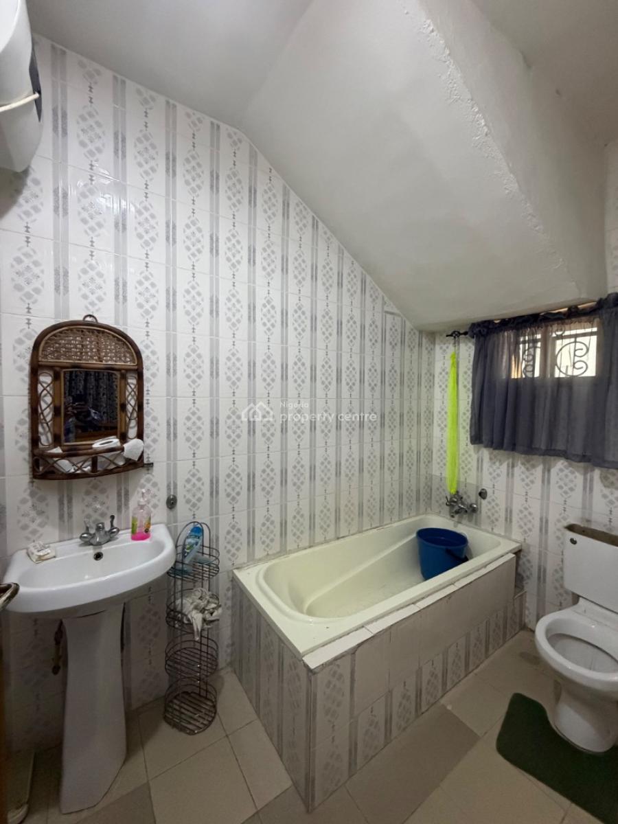 4 Bedrooms Fully Detached - Duplex House + Bq, Gra Phase 1, Magodo, Lagos, Detached Duplex for Sale