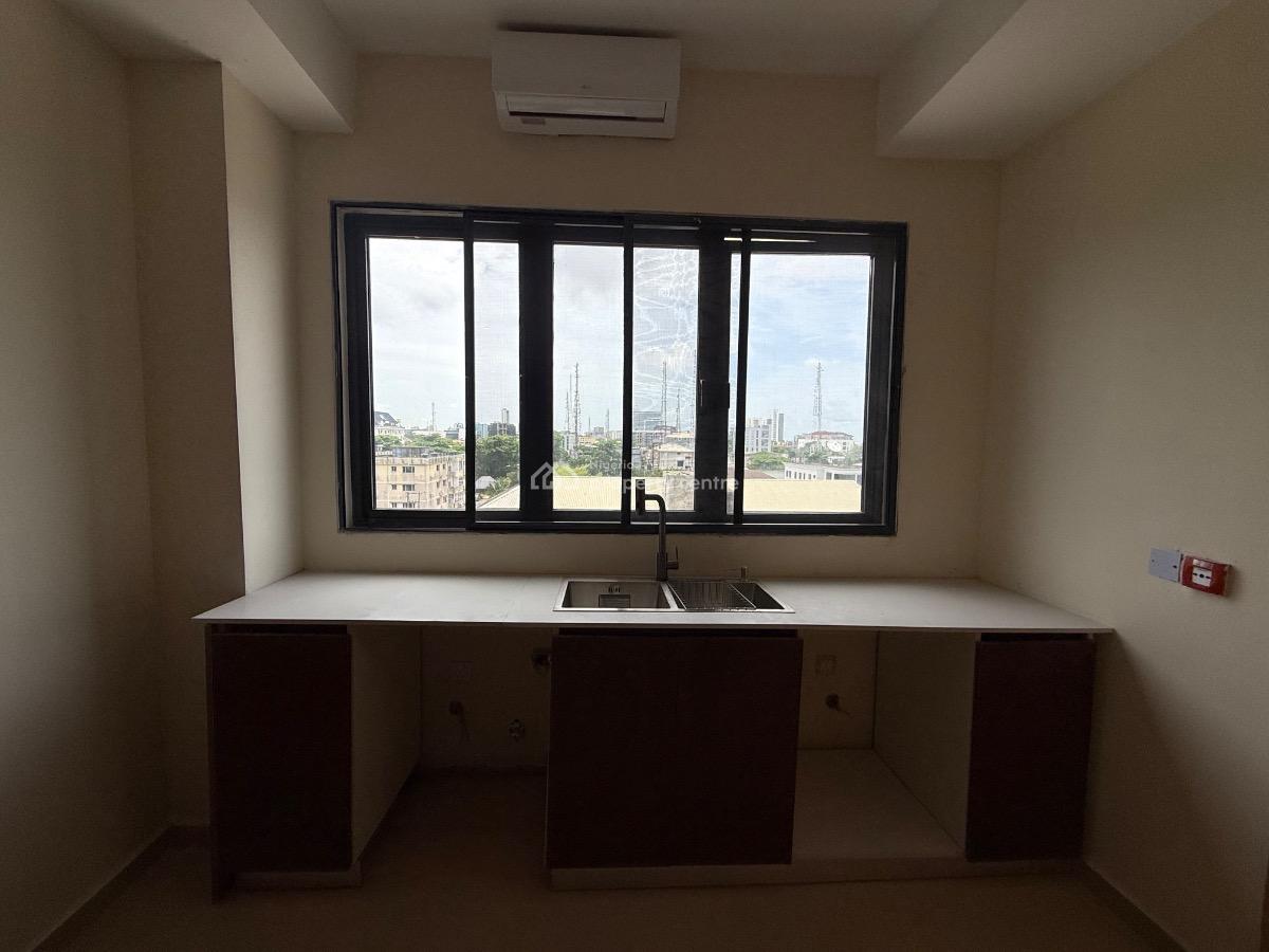 Fully Serviced 2 Bedroom Apartment with Maids Room, Victoria Island (vi), Lagos, Flat / Apartment for Rent