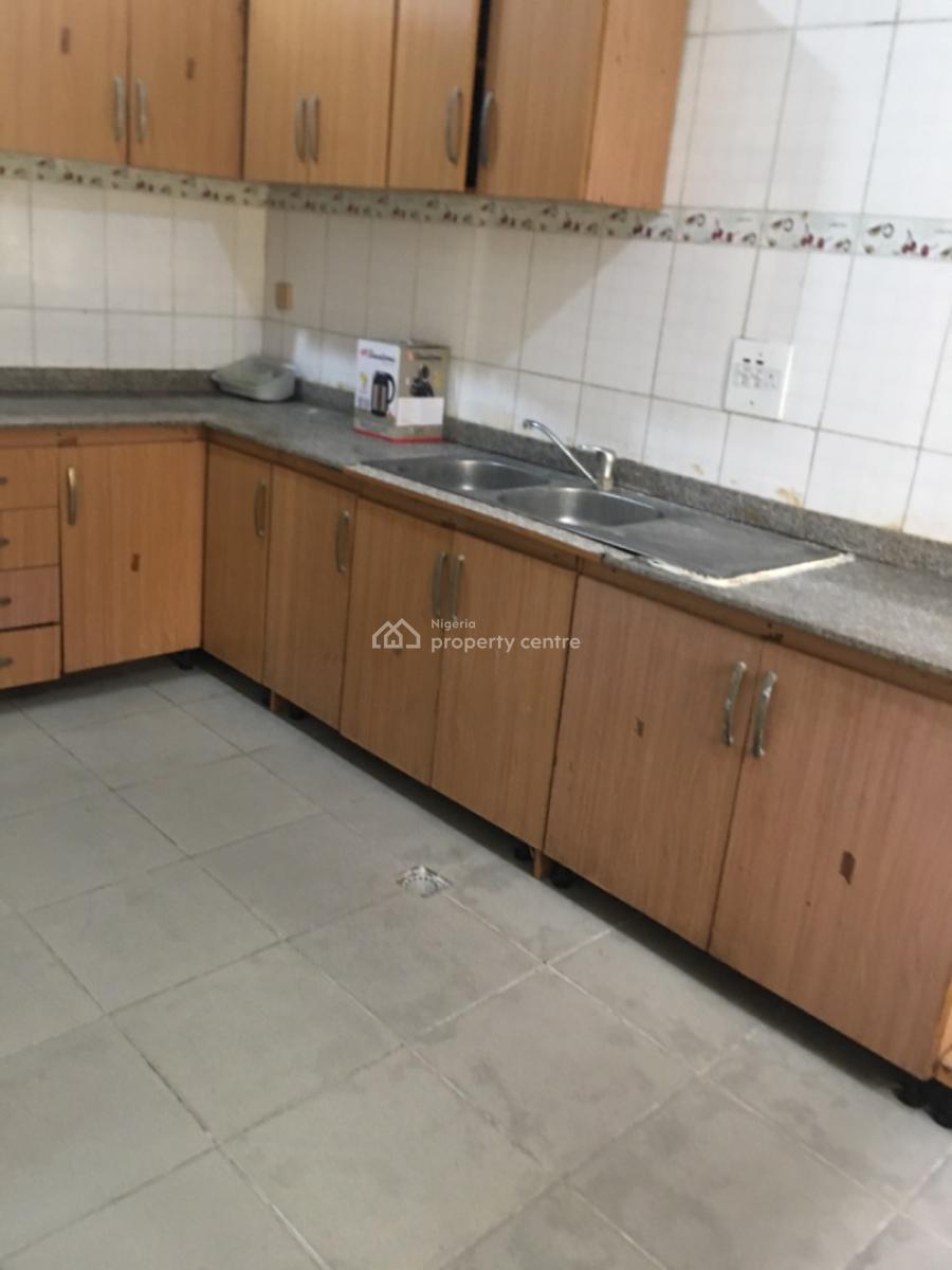 Luxury Four Bedroom Apartment, Lekki Phase 1, Lekki, Lagos, Flat / Apartment for Rent
