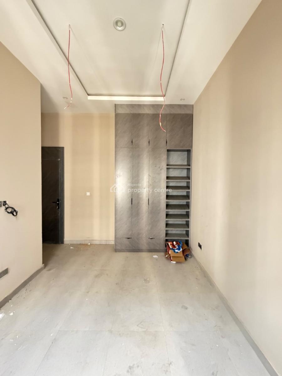 All Rooms En-suit 3 Bedrooms Apartment + Bq, Opebi, Ikeja, Lagos, Flat / Apartment for Sale