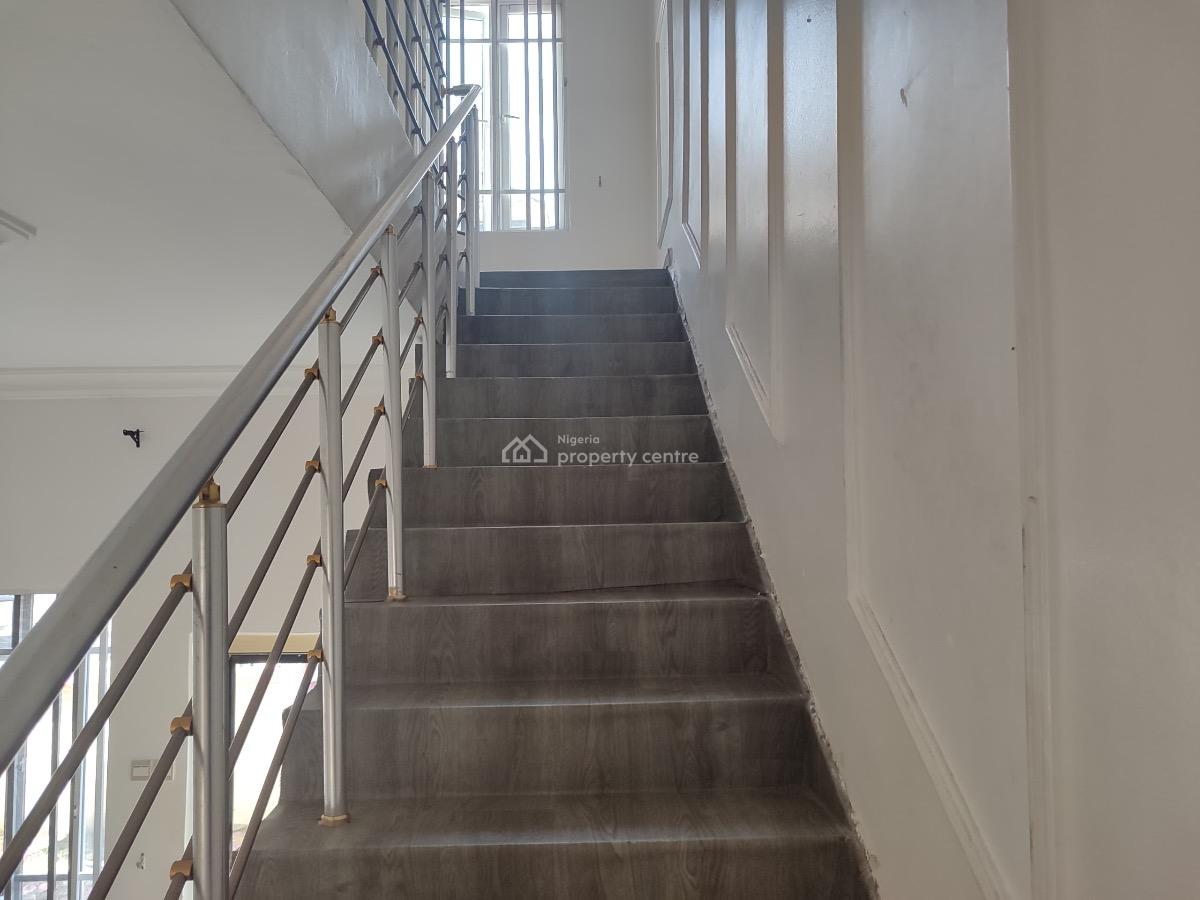 Contemporary 3-bedroom Semi-detached Duplex with Bq, Lekki County, Ikota, Lekki, Lagos, Semi-detached Duplex for Rent