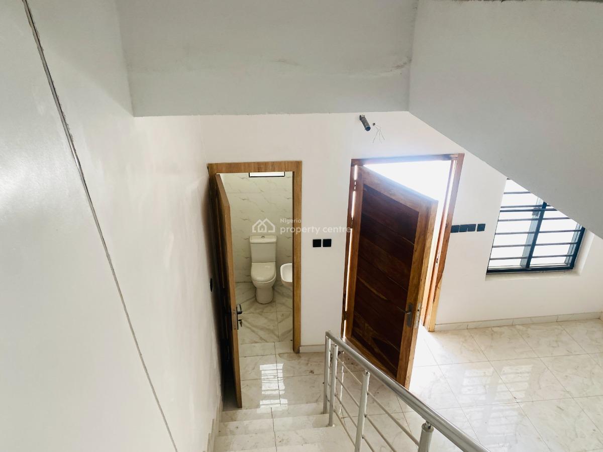 Luxury 4 Bedroom Terrace Duplex, Chevron, Lekki, Lagos, Terraced Duplex for Sale