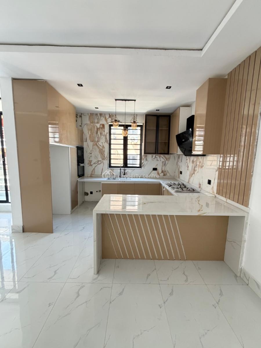 Spacious Newly Built 2 Bedroom Flat, Lekki Phase 1, Lekki, Lagos, Block of Flats for Sale