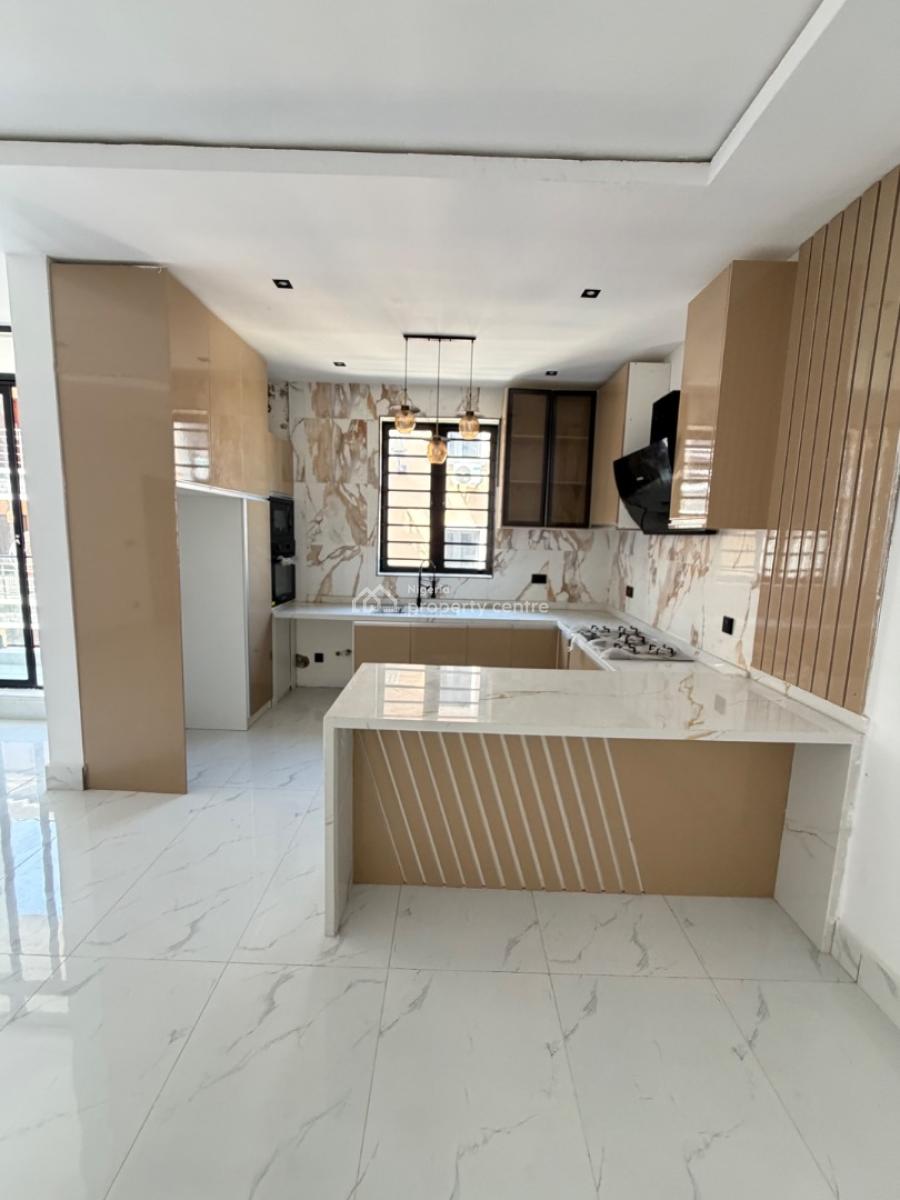 Spacious Newly Built 2 Bedroom Flat, Lekki Phase 1, Lekki, Lagos, Block of Flats for Sale