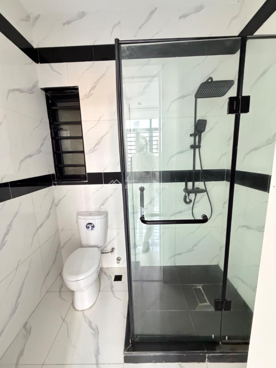 Spacious Newly Built 2 Bedroom Flat, Lekki Phase 1, Lekki, Lagos, Block of Flats for Sale