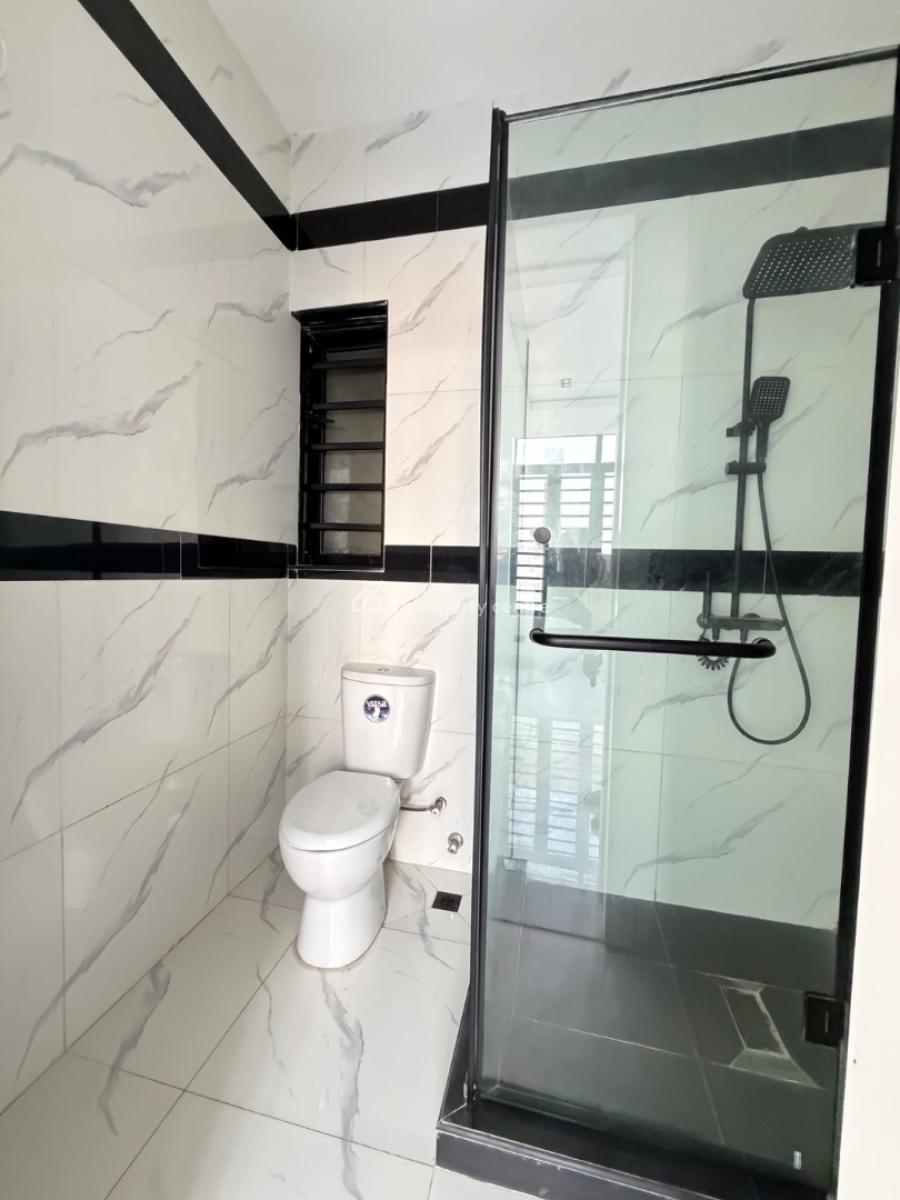 Spacious Newly Built 2 Bedroom Flat, Lekki Phase 1, Lekki, Lagos, Block of Flats for Sale