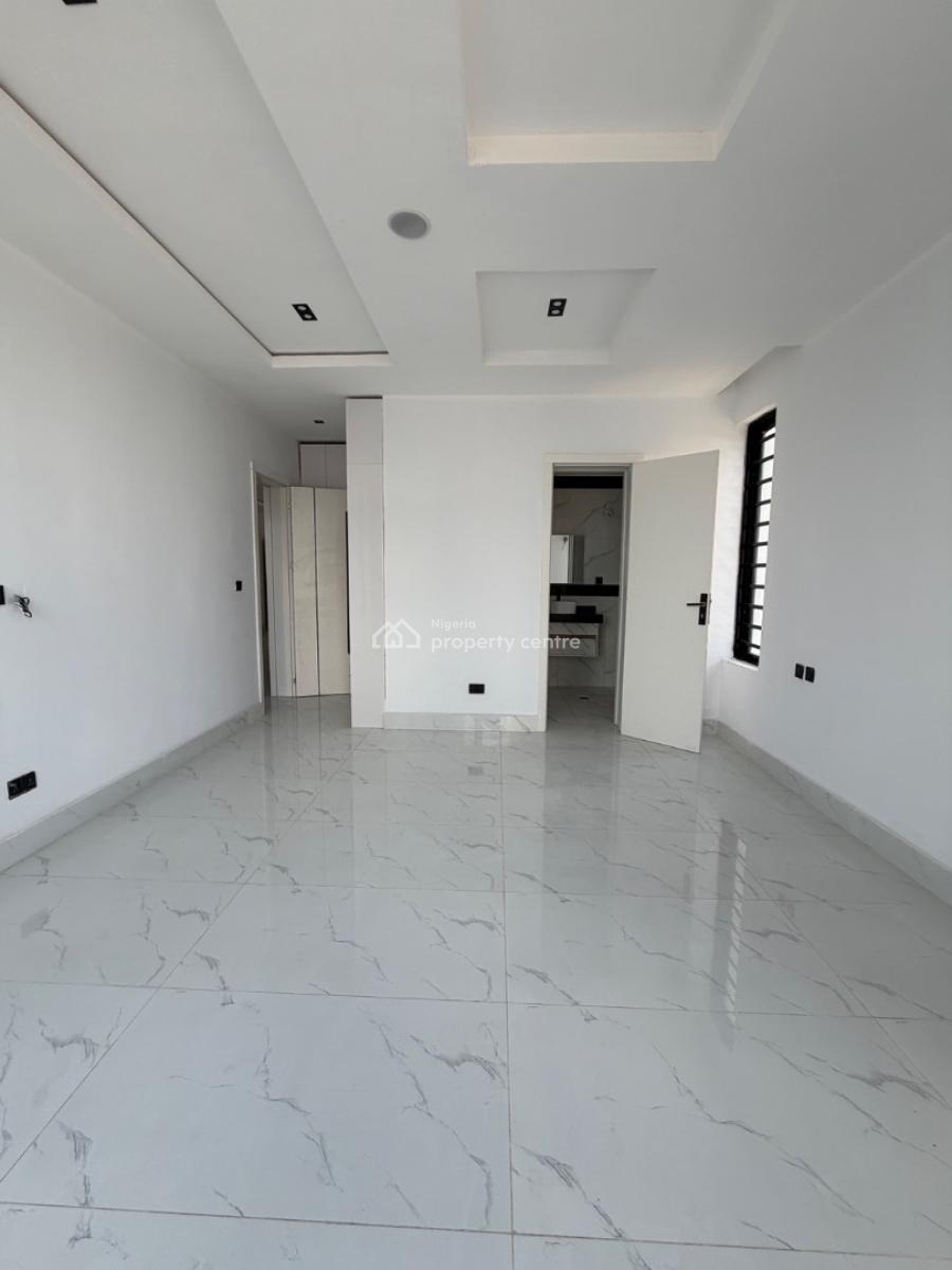 Spacious Newly Built 2 Bedroom Flat, Lekki Phase 1, Lekki, Lagos, Block of Flats for Sale