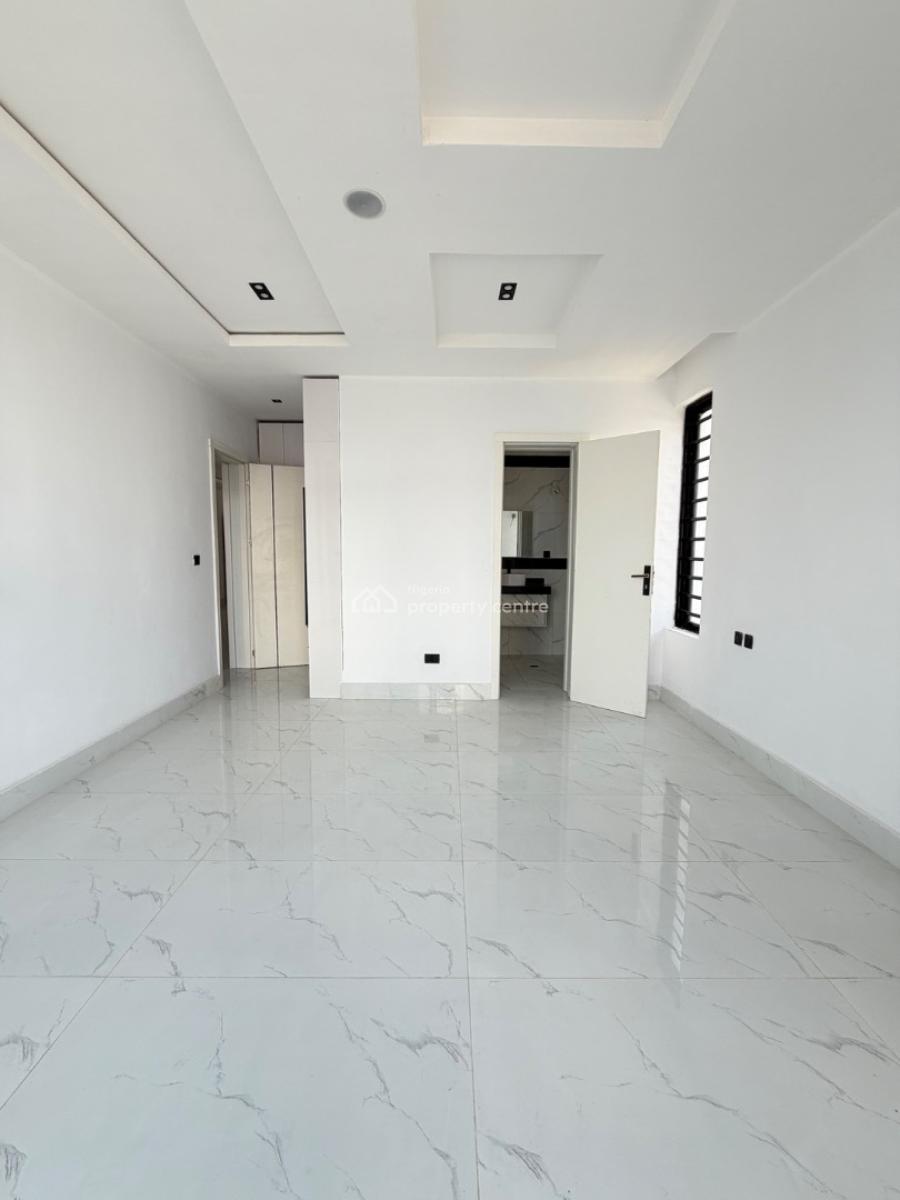 Spacious Newly Built 2 Bedroom Flat, Lekki Phase 1, Lekki, Lagos, Block of Flats for Sale