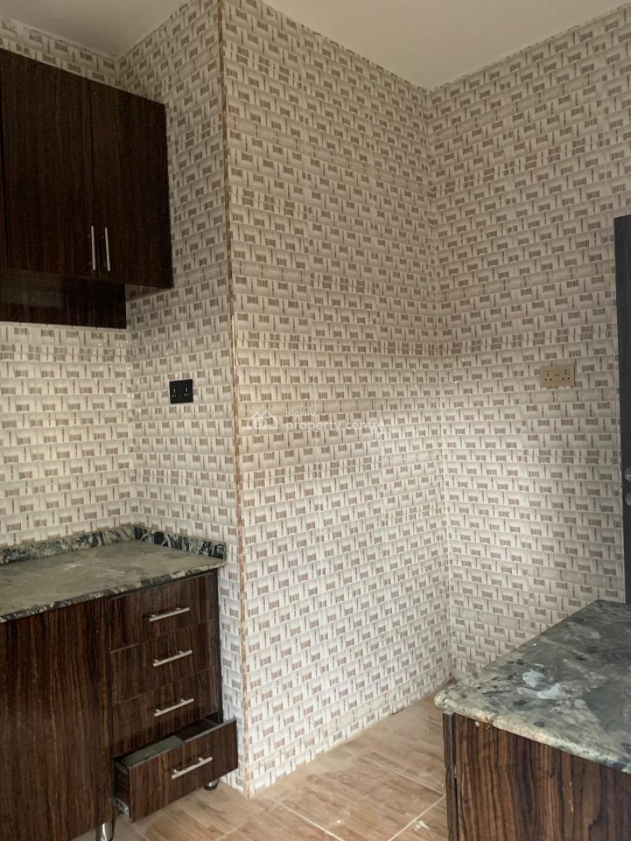 2 Bedroom Flat, Gilmore, Jahi, Abuja, Flat / Apartment for Rent
