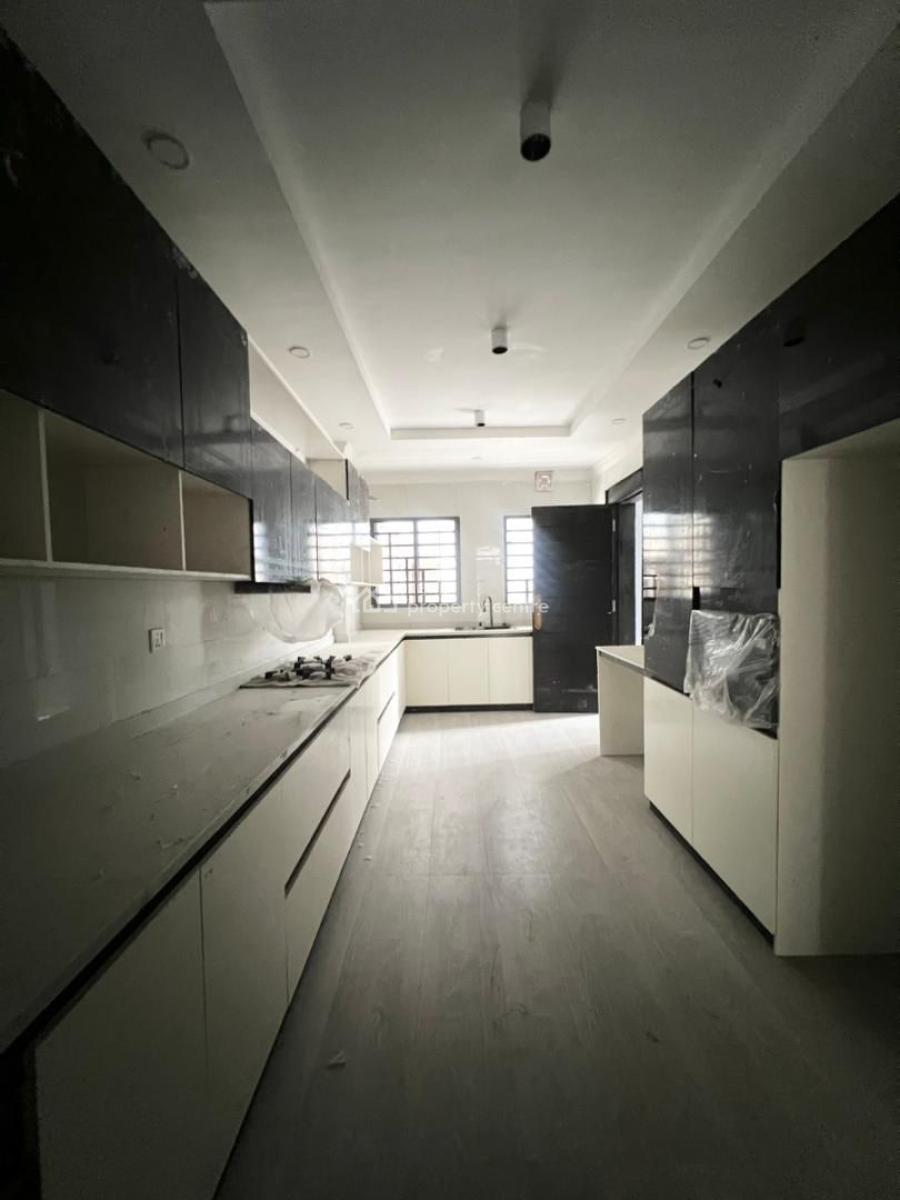 Family Friendly 4 Bedroom Apartment Bedroom with Private Cinema and Bq, Lekki Phase 1, Lekki, Lagos, Flat / Apartment for Sale
