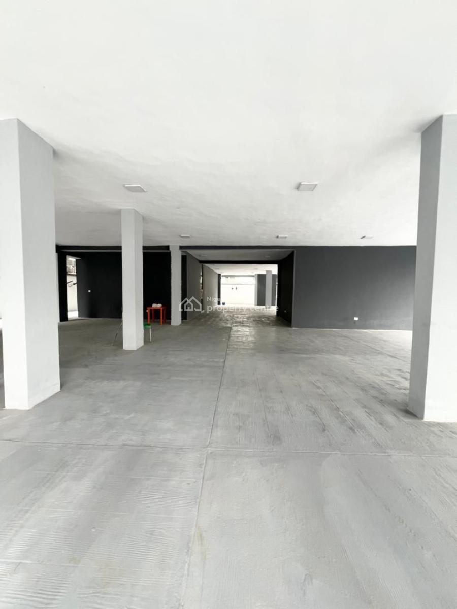 Family Friendly 4 Bedroom Apartment Bedroom with Private Cinema and Bq, Lekki Phase 1, Lekki, Lagos, Flat / Apartment for Sale