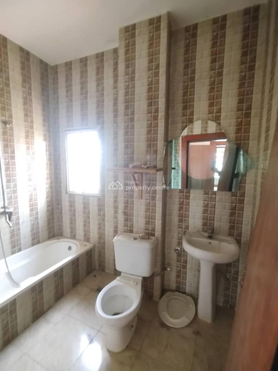 Standard 2 Bedroom Apartment on a Tarred Road, Jahi, Abuja, Flat / Apartment for Rent