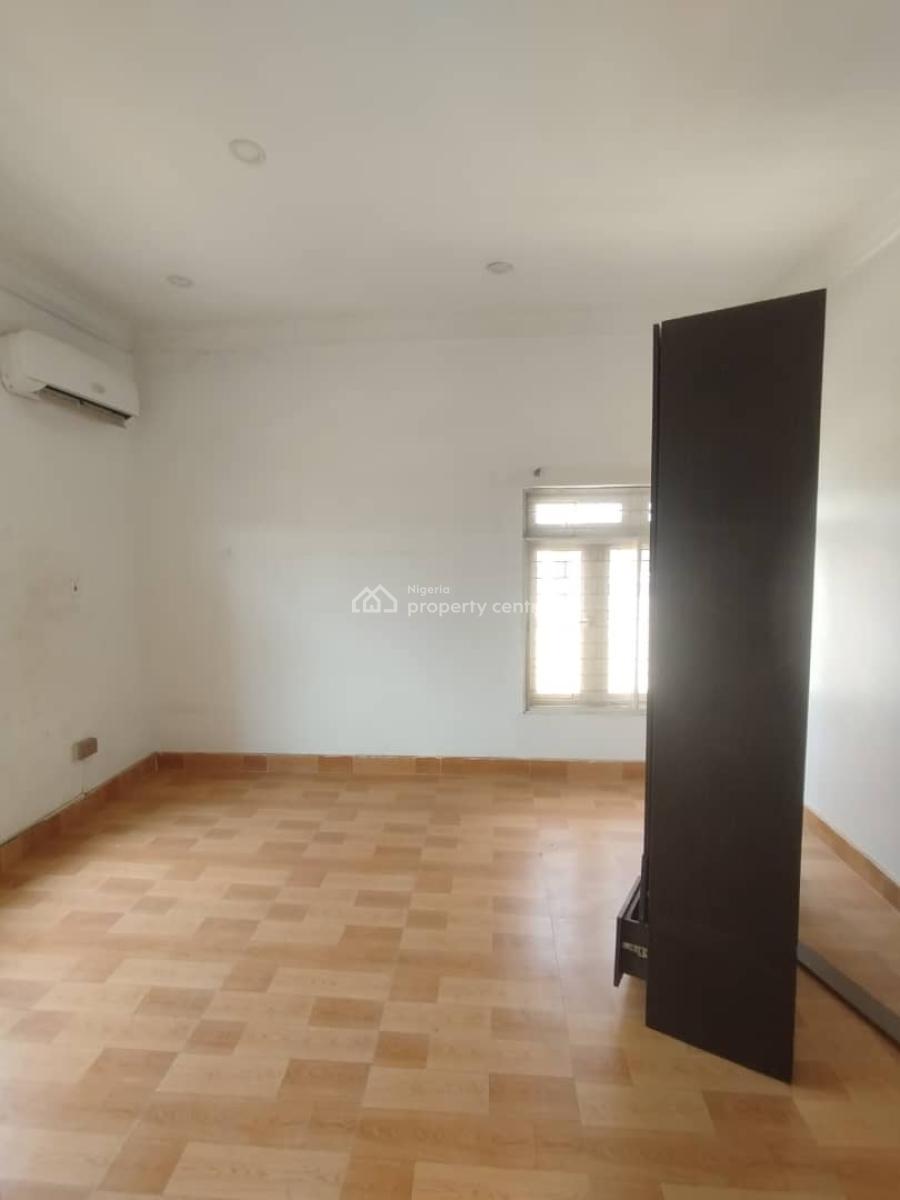 Standard 2 Bedroom Apartment on a Tarred Road, Jahi, Abuja, Flat / Apartment for Rent