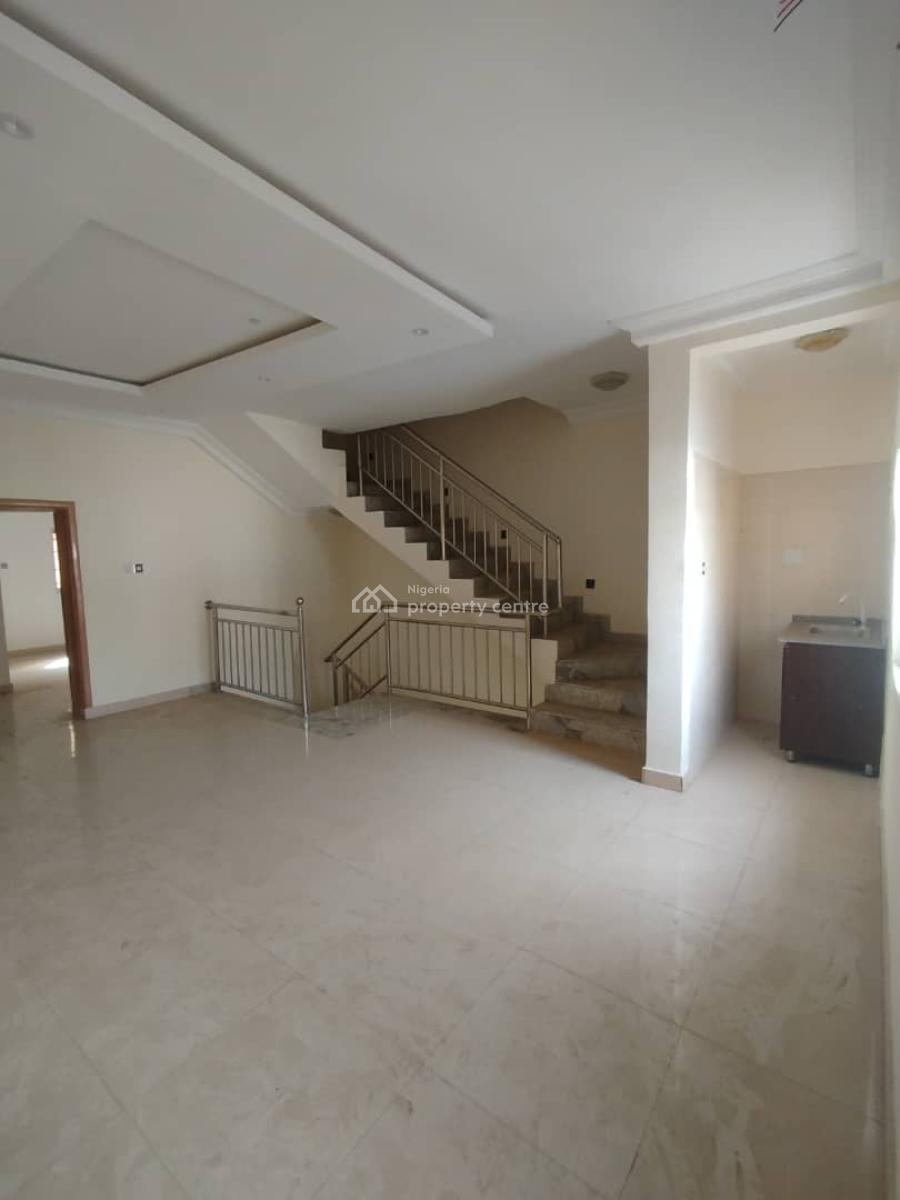 Standard 3bedroom Terrace Duplex with Living Rooms on a Tarred Road, Jabi, Abuja, Terraced Duplex for Rent