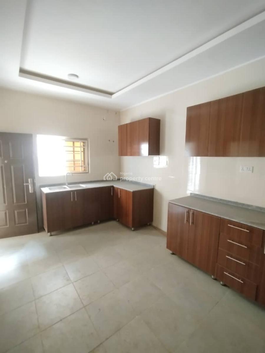 Standard 3bedroom Terrace Duplex with Living Rooms on a Tarred Road, Jabi, Abuja, Terraced Duplex for Rent