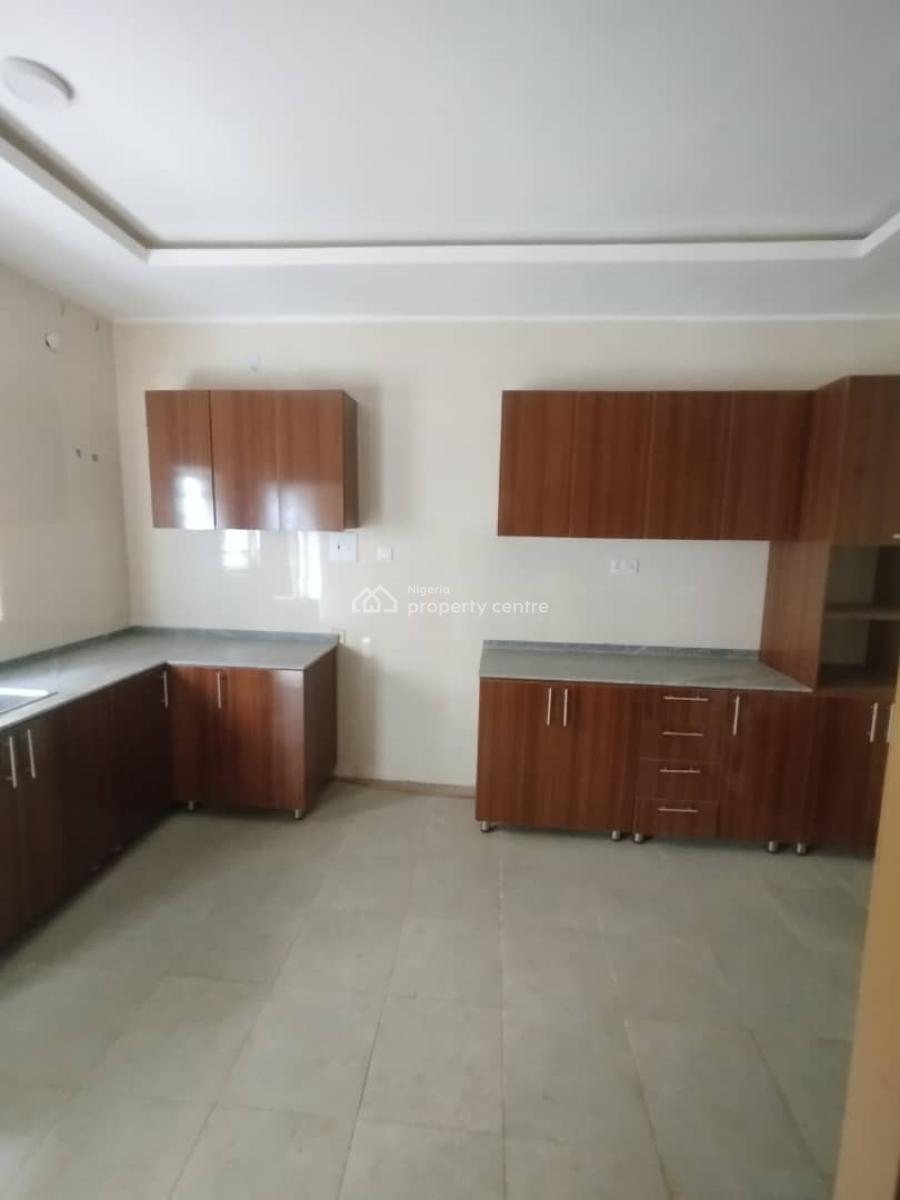 Standard 3bedroom Terrace Duplex with Living Rooms on a Tarred Road, Jabi, Abuja, Terraced Duplex for Rent