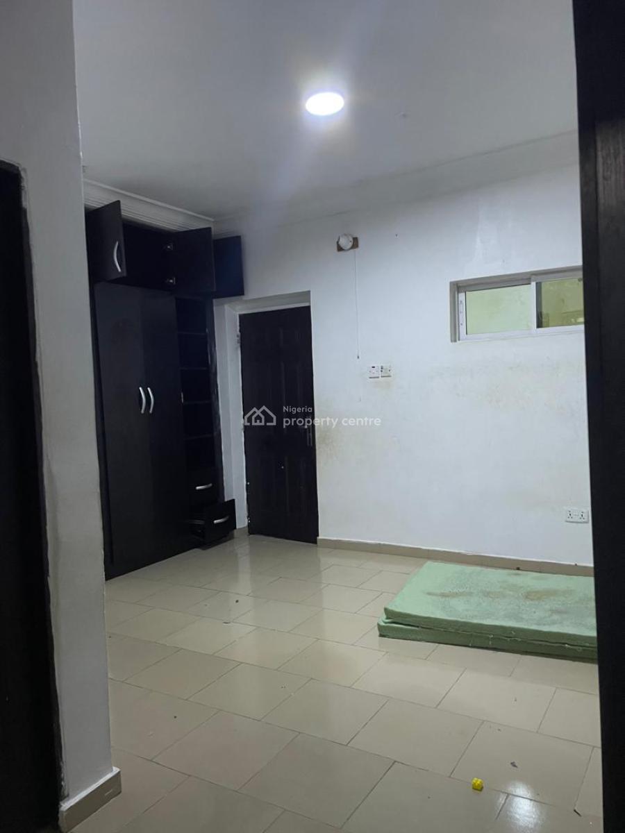 a Well Maintained 4 Bedrooms Corner Pic Terrace, Chevron, Lekki, Lagos, Terraced Duplex for Rent