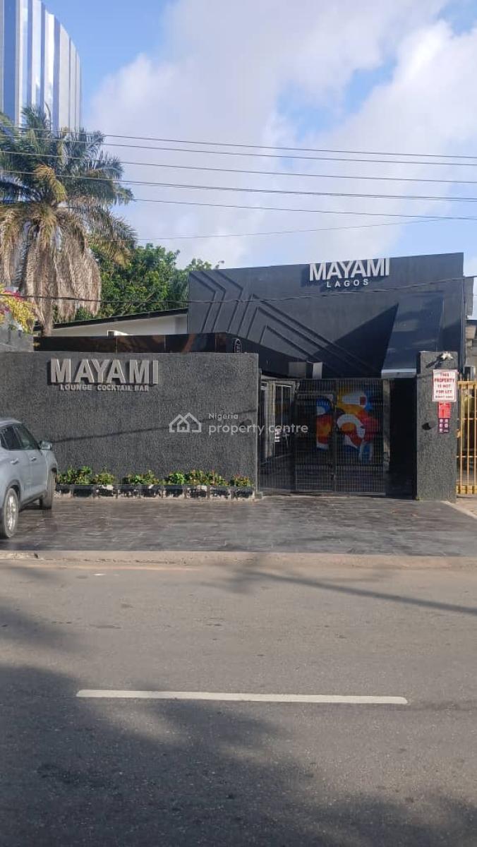Semi-detached Commercial Building, Victoria Island (vi), Lagos, Commercial Property for Rent