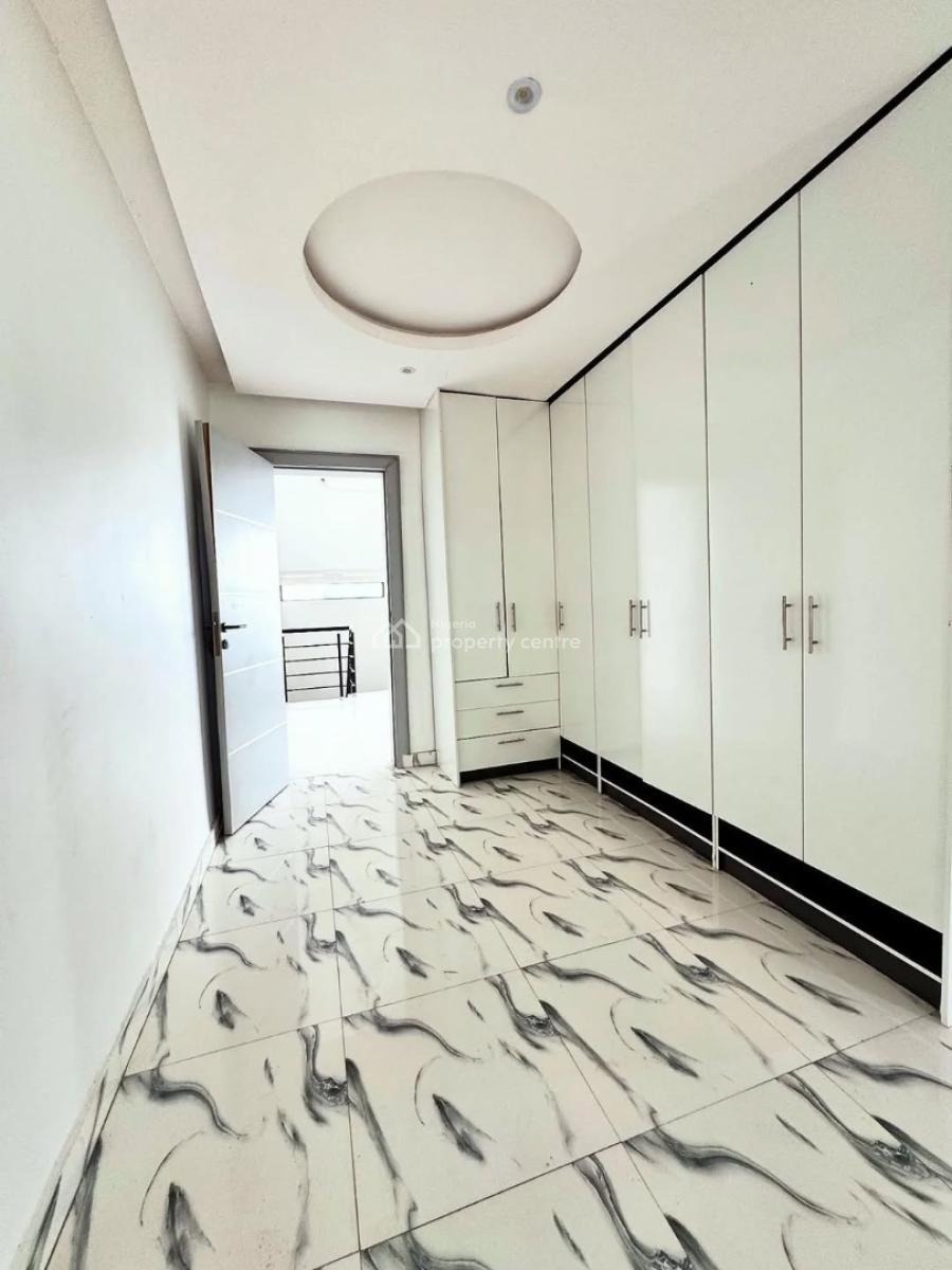 5 Bedroom Semi Detached Duplex with Pentfloor, Pool, Bq, Lakeview Park 1 Estate, Vgc, Lekki, Lagos, Semi-detached Duplex for Sale