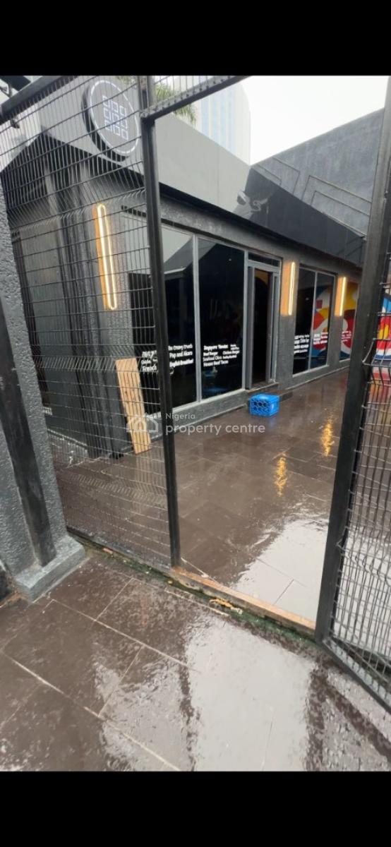 Semi-detached Commercial Building, Victoria Island (vi), Lagos, Commercial Property for Rent