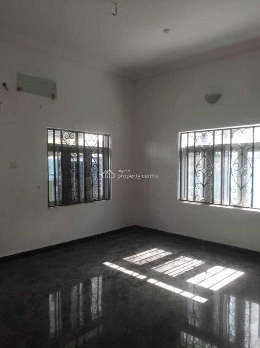 2 Bedrooms Terrce Duplex, Main Lekki Phase 1, Lekki Phase 1, Lekki, Lagos, Terraced Duplex for Rent