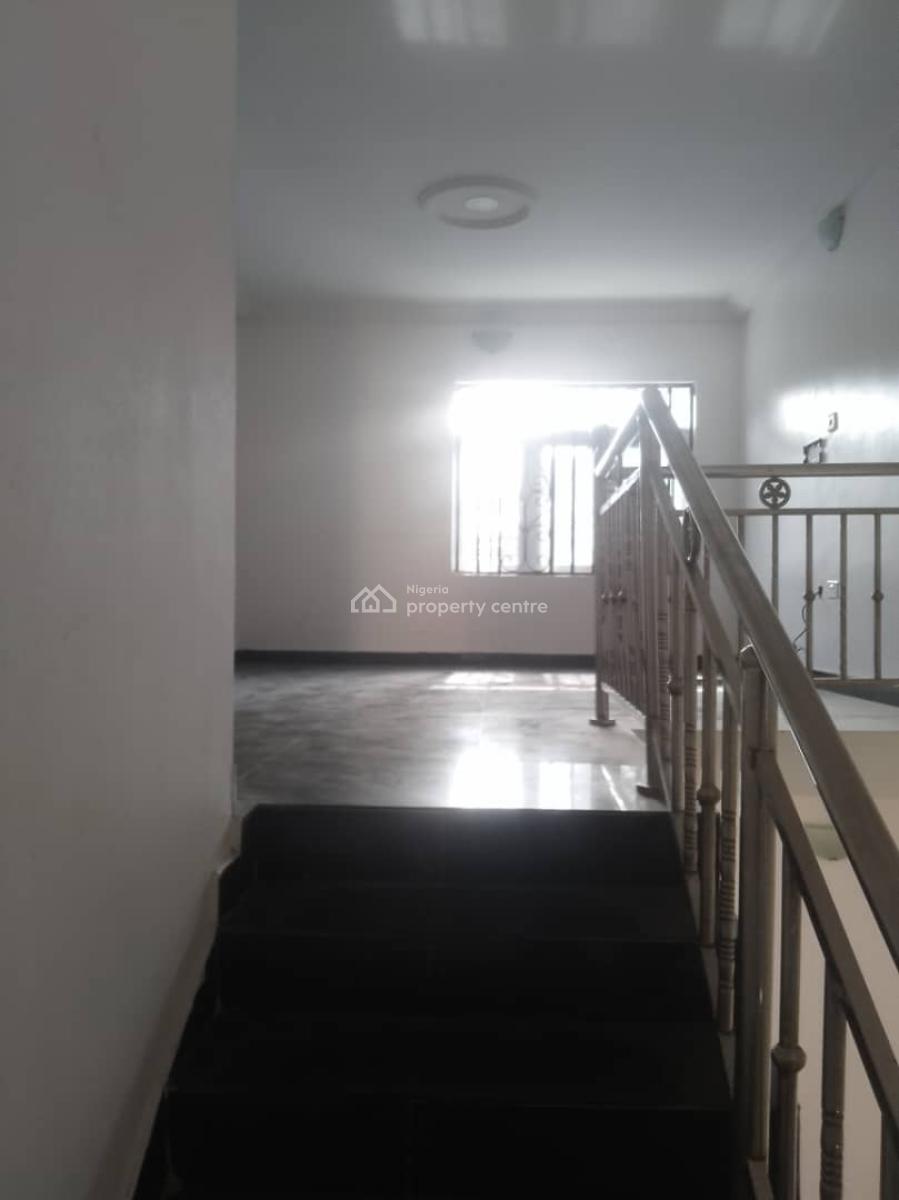 2 Bedrooms Terrce Duplex, Main Lekki Phase 1, Lekki Phase 1, Lekki, Lagos, Terraced Duplex for Rent