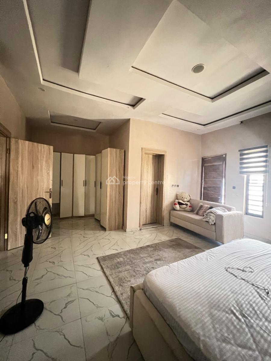Good Deal  4-bedroom Semi-detached Duplex, Ikota Gra, Ikota, Lekki, Lagos, Semi-detached Duplex for Sale