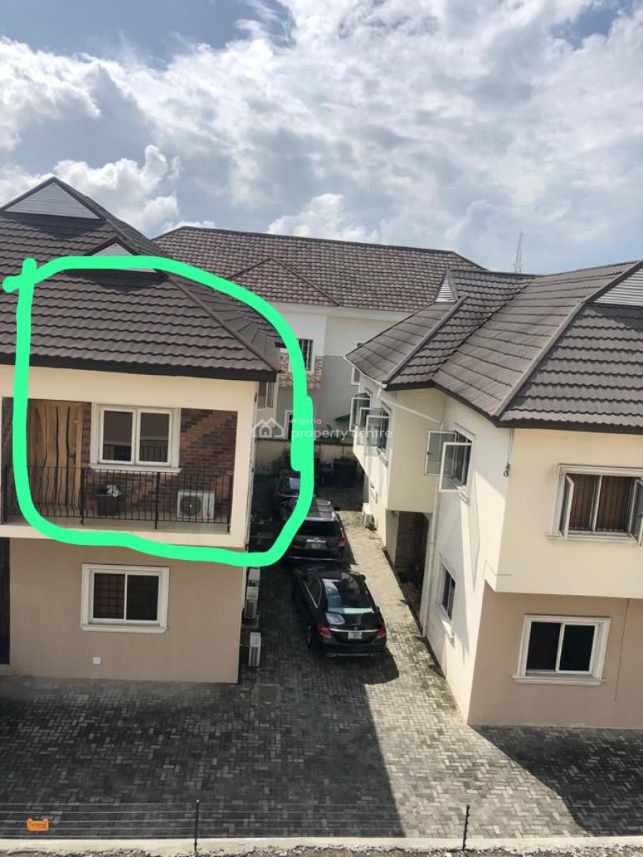 Spacious 3 Bedroom Flat, Furo Ezimora Street, Lekki Phase 1, Lekki, Lagos, Flat / Apartment for Rent