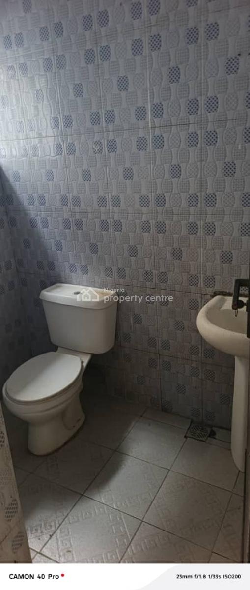 Standard Mini Flats Upstairs with Prepaid Meter Pop Finishing, Akins Addo Road Ajah, Ajah, Lagos, Mini Flat (room and Parlour) for Rent