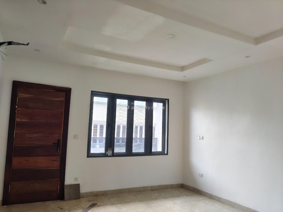 Brand New 4 Bedroom Terrace Duplex + 1 Room Bq, Lekki Phase 1, Lekki, Lagos, Terraced Duplex for Rent