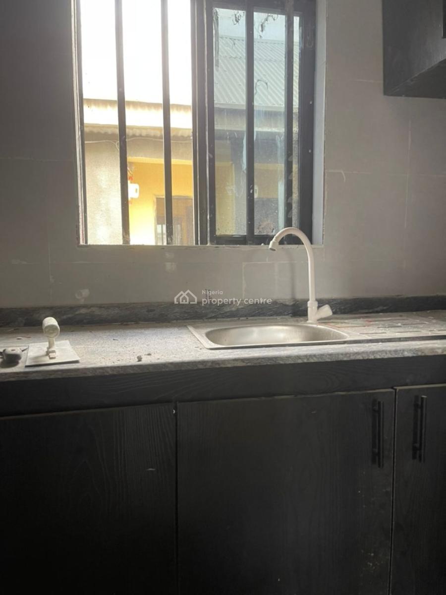 Newly Built Self-contain Apartment, Piwoyi Airport Road, Lugbe District, Abuja, Self Contain (single Rooms) for Rent